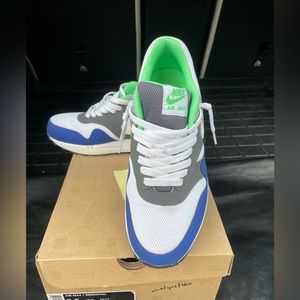 Nike Air Max Essential 1